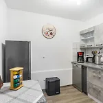 Astrid Apartment *